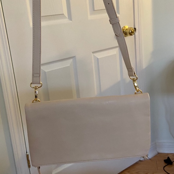 Nude clutch with long strap. - Picture 2 of 3